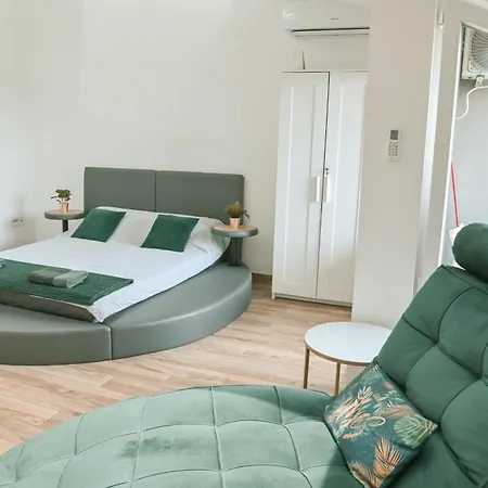 Hedonist-kapije Lounge & Apartment Belgrade